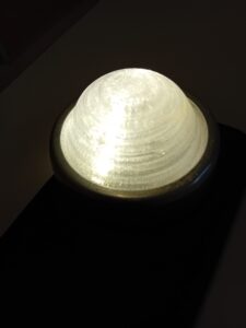 cabochon de clignotant d'une Renault Frégate de 1953